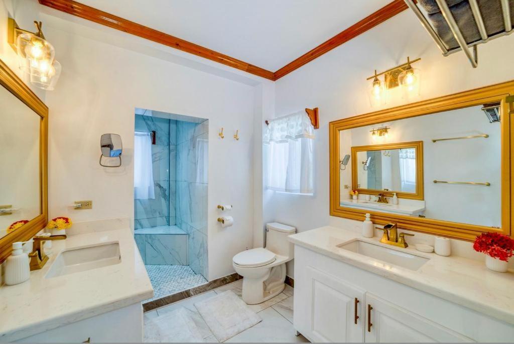 Miramar Suites Placencia Quarto foto